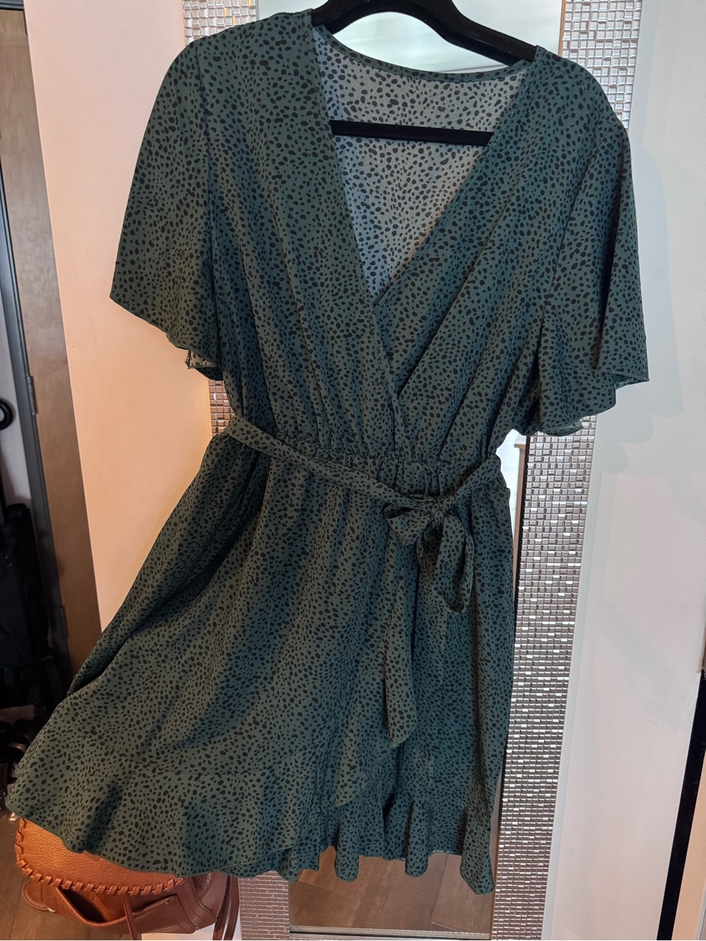 SHEIN Dark Green Short Sleeve Wrap Mini Dress with Belted Tie